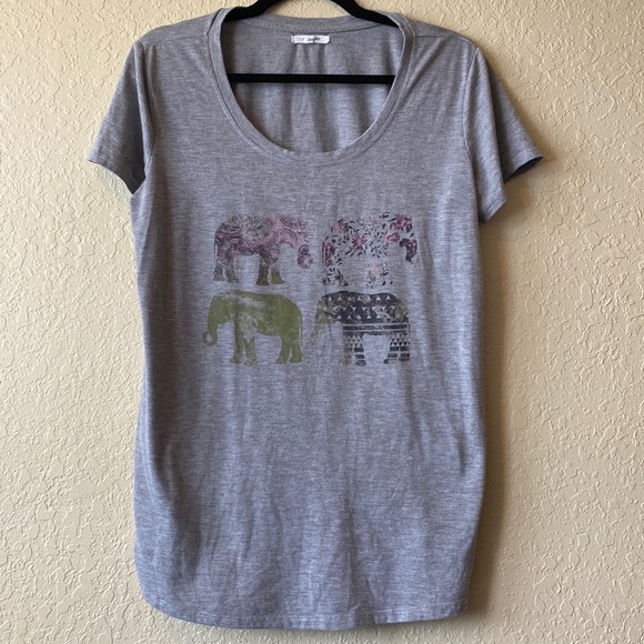 Maurices Tops - Maurices Boho Gray Elephant Graphic T-shirt